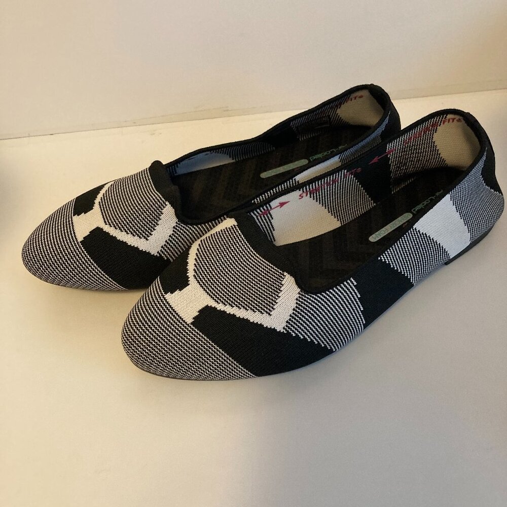 Sketchers Cleo-Sherlock Knit Loafers/ Black& White/ Size 10W/ Memory Foam/ EUC